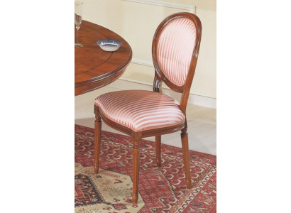 Chaises classiques Chaise en bois Fauteuil en bois Design de chaise Chaise de luxe Chaise de salle à manger