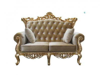 Canapé Chesterfield à deux places avec un siège Royal en velours capitonné et de style ancien.