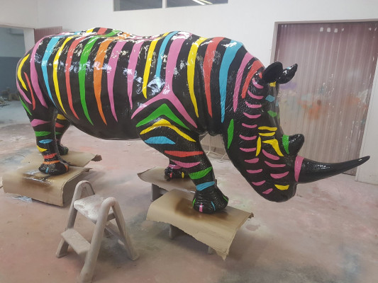 Figure abstraite statue sculptures de statues de décoration de jardin rhinocéros nouveau