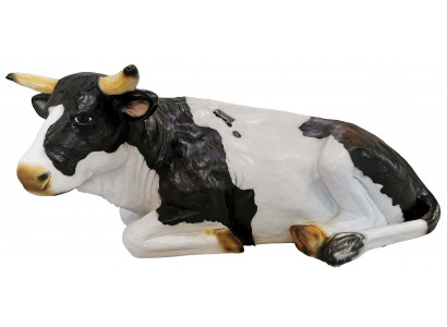 Décoration abstraite et moderne par un designer avec une figure de vache pour le jardin. Sculptures de décoration neuves.