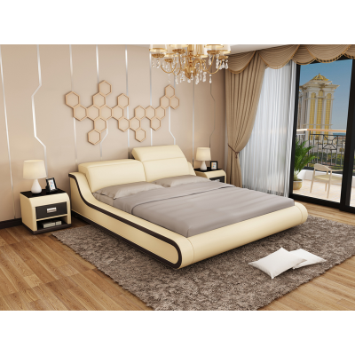 Literie décorative de luxe pour lit double de 180x200 cm dans une chambre d'hôtel.