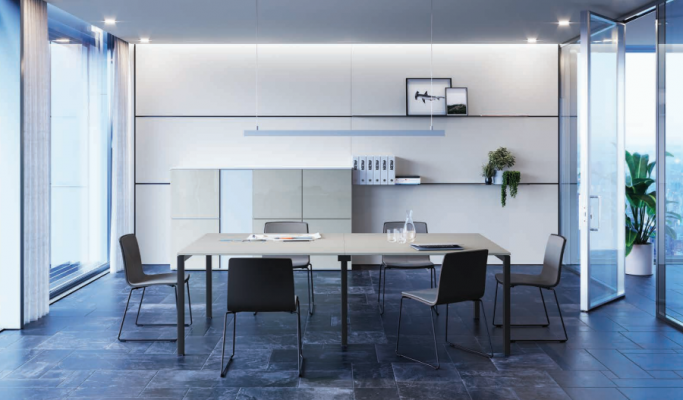 Un bureau d'ordinateur Bureau de bureau Bureau d'ordinateur Table d'ordinateur Mobilier de bureau Table de travail Bureau