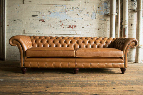 Canapé Chesterfield marron de luxe 4 places en tissu d'ameublement