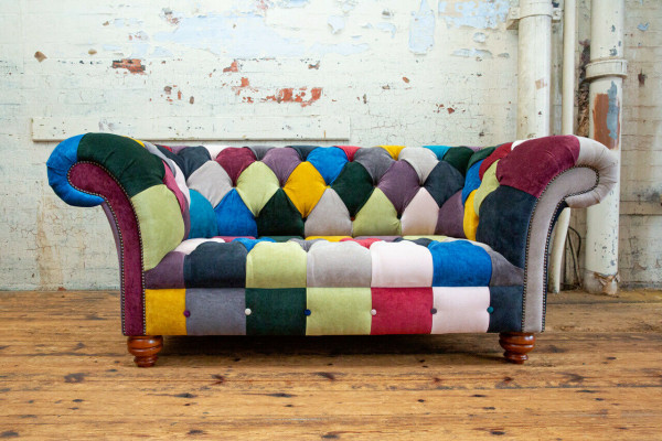 Conception moderne Canapé 2 places Chesterfield coloré Revêtement en tissu Design