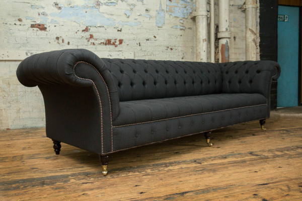 Canapé en cuir textile Chesterfield noir rembourré avec un grand coussin de siège xxl de 265 cm