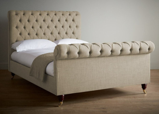 Tissu de lit en velours luxueux beige de design double Chesterfield classique en nouveauté.
