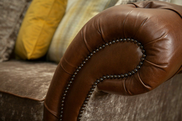 Canapé classique Chesterfield 4 places Canapés Canapés en cuir Marron Conception Tapisserie
