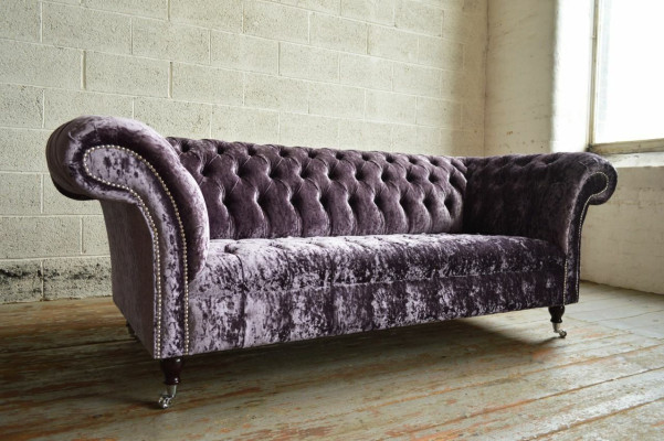 Élégant canapé 3 places chesterfield violet élégant pour salon de luxe