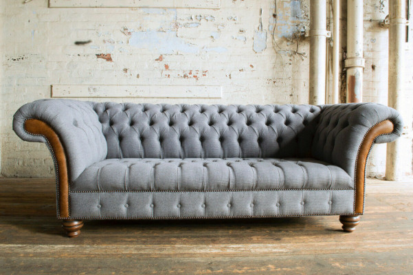 Élégant canapé 3 places Chesterfield gris de luxe pour le salon