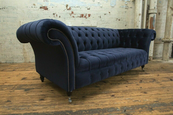 Canapé Chesterfield trois places bleu foncé pour le salon moderne de luxe