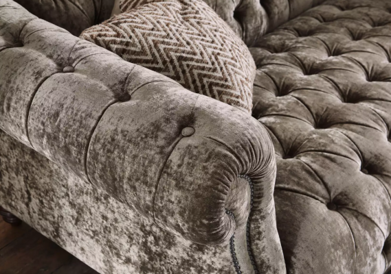 Canapé design trois places Chesterfield marron en cuir de luxe
