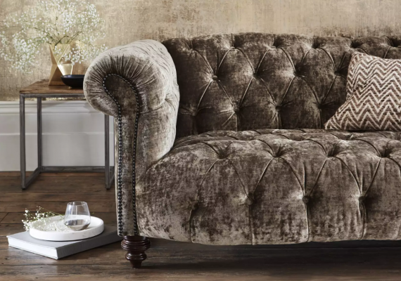 Canapé design trois places Chesterfield marron en cuir de luxe