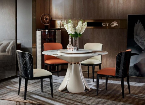 Table à manger 4x Chaises Ensemble de salle à manger de luxe rond Design Group Mobilier de salle à manger 5pcs.