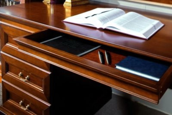 Bureau classique Mobilier de bureau Table de bureau Chef du bureau Bureaux en bois massif BA-Sc2