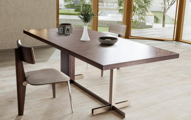 Table à manger marron Tables de designer Table + 4x chaise Fauteuils Mobilier 5 pièces. ensemble