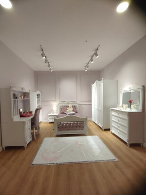 Ensemble complet de chambre d'enfants conçu par un designer. Set de chambre, meubles pour enfants et jeunes.
