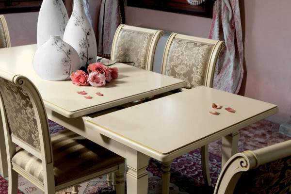 Table à manger Table + 4 chaises Groupe Salle à manger Bois massif Suite 5 pièces. Ensemble de meubles