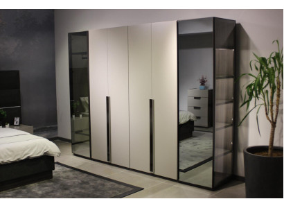 Armoire avec miroir Concepteur de garde-robe Chambre Mobilier de luxe en bois neuf
