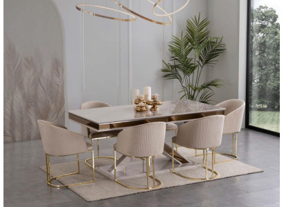 Set de salle à manger avec table à manger et 4 chaises avec accoudoirs.