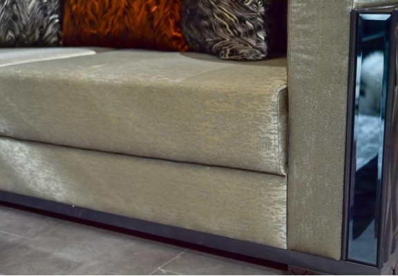 Canapé de luxe trois places Design de siège 3 places Siège brun Métal avec Textile