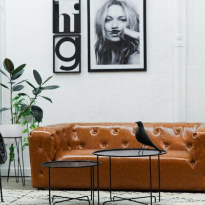 Style américain canapé Chesterfield en cuir trois places brun