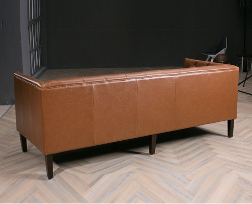 Canapé Chesterfield en cuir pour club d'hommes Trois places en cuir marron