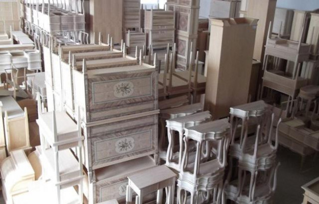 Groupe repas ensemble 7 pièces. Salle à manger table à manger chaise commode vitrine table tables bois.