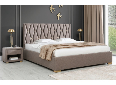 Lit textile marron avec des tables de chevet assorties, conçu par un designer de meubles pour chambre à coucher - ensemble de 3 pièces.