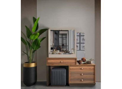Coiffeuse marron de luxe en bois, table de maquillage moderne.