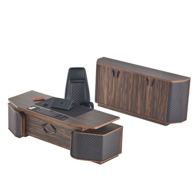 Ensemble de bureau : bureau, chaise de bureau, buffet noir et marron, fauteuil de direction.