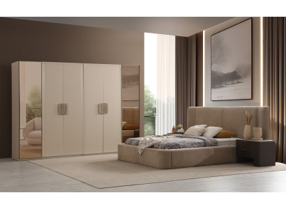 Beiges Schlafzimmer Bett Designer Holz Nachttische Kleiderschrank