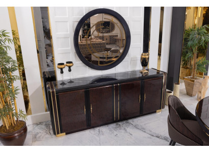 Elegantes Braunes Sideboard Stilvoller Spiegel Wohnzimmer Holzmöbel