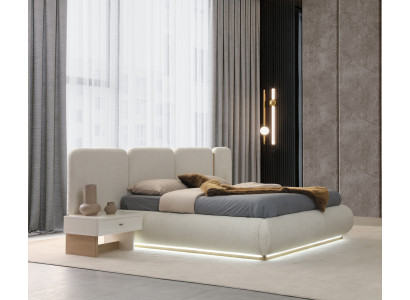 Elegantes 3-tlg. Schlafzimmer-Set mit Bett und zwei Nachttischen.