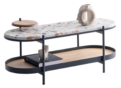 Eleganter Couchtisch mit Marmoroberfläche und Metallrahmen