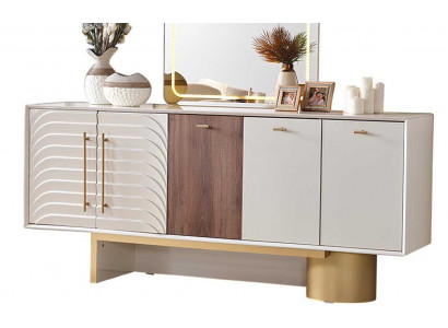 Konsole mit goldenen Akzenten und modernem Design mit Regalen