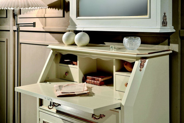 Armoire de luxe en design, secrétaire, bahut, commode, bureau, table italienne