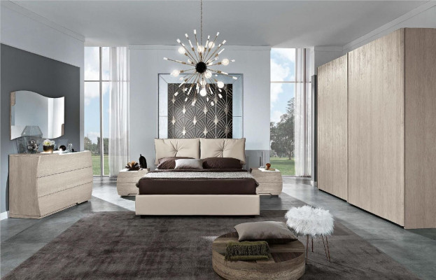 Garde-robe moderne avec des portes coulissantes pour la chambre à coucher en bois naturel.