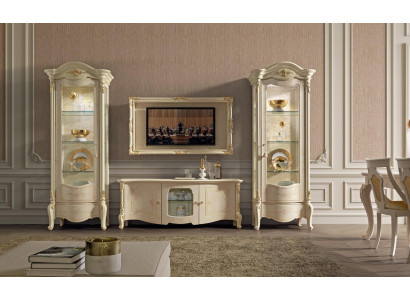 Garde-robe et cadre de télévision classiques en bois naturel de style classique n