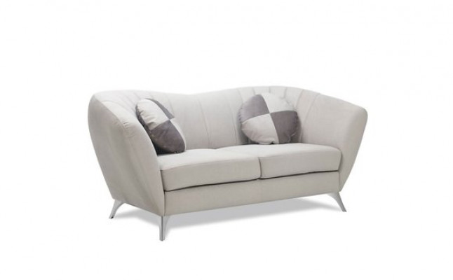 Le canapé 2 places au style élégant et moderne s'intègre parfaitement dans n'importe quel intérieur.