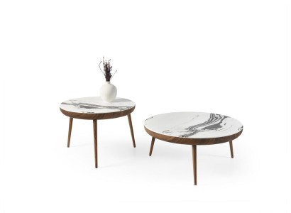 Table basse en 2 pièces. Table de salon. Mobilier rond en bois blanc. Design.