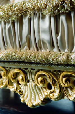Canapé italien 3 places, canapé en velours rembourré Winchester 230 cm brun mobilier neuf