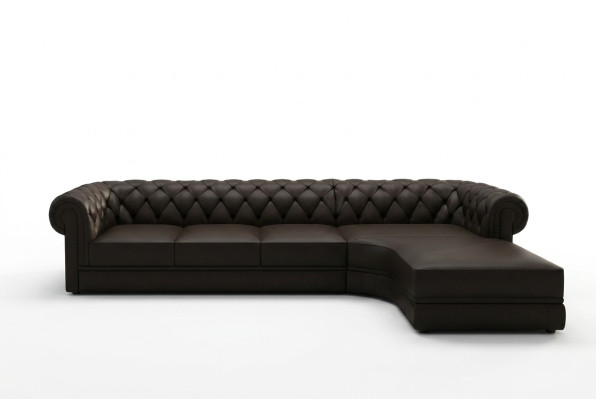 Siège d'angle classique en cuir pour un salon de suite Chesterfield en cuir.