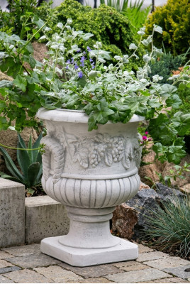Pots de fleurs en béton XXL pour le jardin et la terrasse