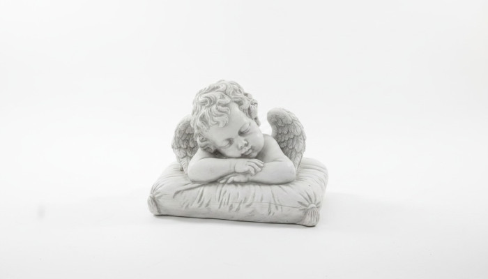 Ange de la tombe, ange gardien, décoration de tombe, figure d'ange décorative, tombe.