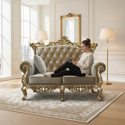 Canapé Chesterfield à deux places avec un siège Royal en velours capitonné et de style ancien.