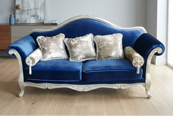 Canapé royal à deux places en velours rembourré dans le style antique Chesterfield