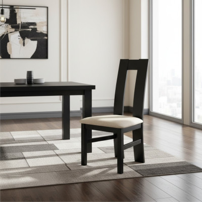 Ensemble de 6 chaises avec accoudoirs en bois et revêtement en cuir à 100%.