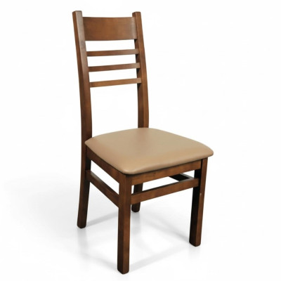 Ensemble de 4 fauteuils design en bois avec revêtement en cuir pour la salle à manger ou la restauration.