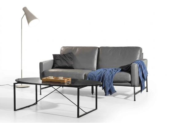 Ensemble de canapé de luxe avec sièges de designer en cuir, composé d'un canapé 2 places et de 2 fauteuils.