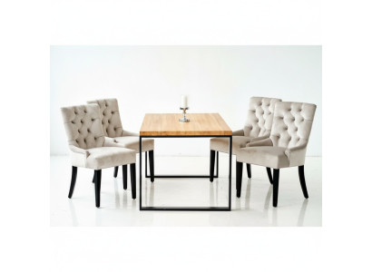 Table de salle à manger rectangulaire marron moderne avec 6 chaises Chesterfield blanches.
